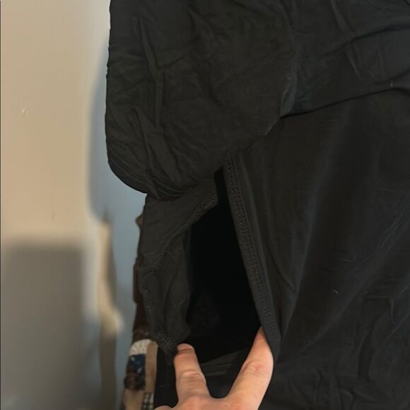 NWT BAMBOO Classic Black Short Sleeve Top  C - Picture 3 of 4